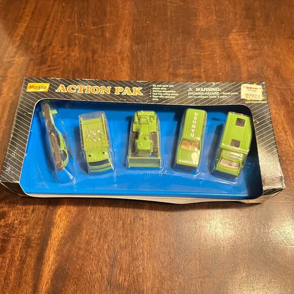 Maisto Action Pak Five Star Series Die-Cast Vehicle Set KB Toys - Picture 1 of 6